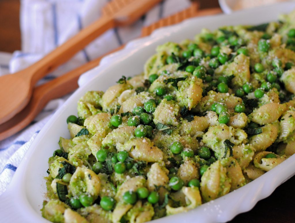 Pea And Mint Pesto Pasta Salad. - DomestikatedLife