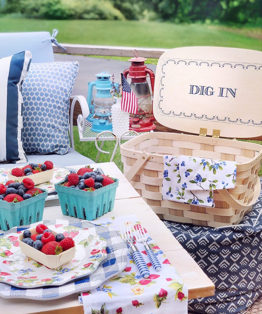 Patriotic Berry Summer Tablescape. - DomestikatedLife