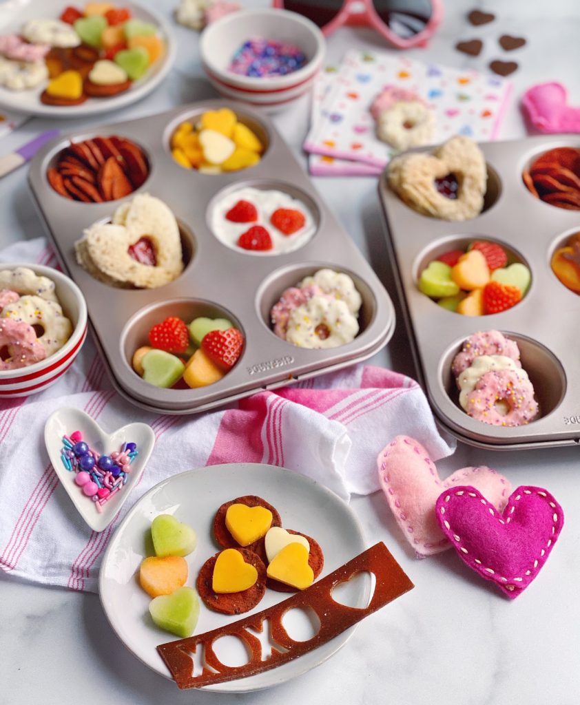 A Kid-Friendly Valentine's Day Snack Plate. - DomestikatedLife