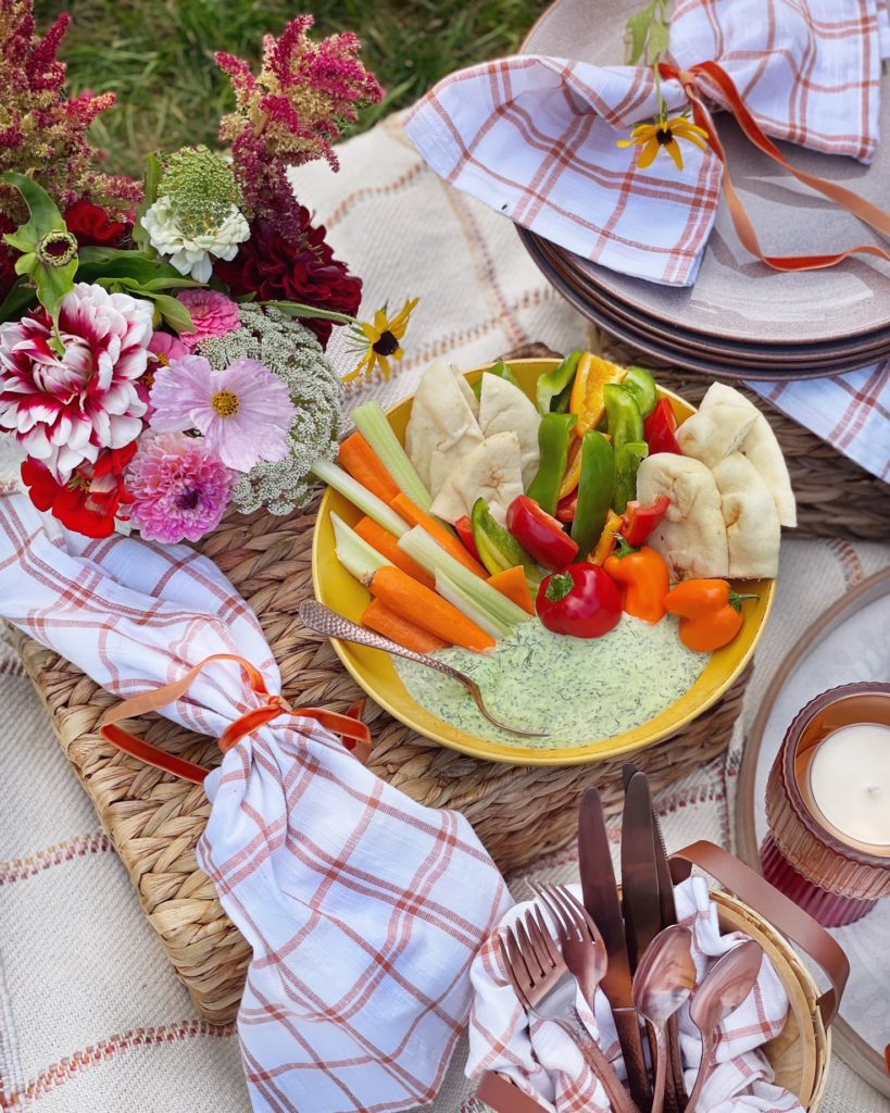 A Colorful End Of Summer Picnic. - DomestikatedLife