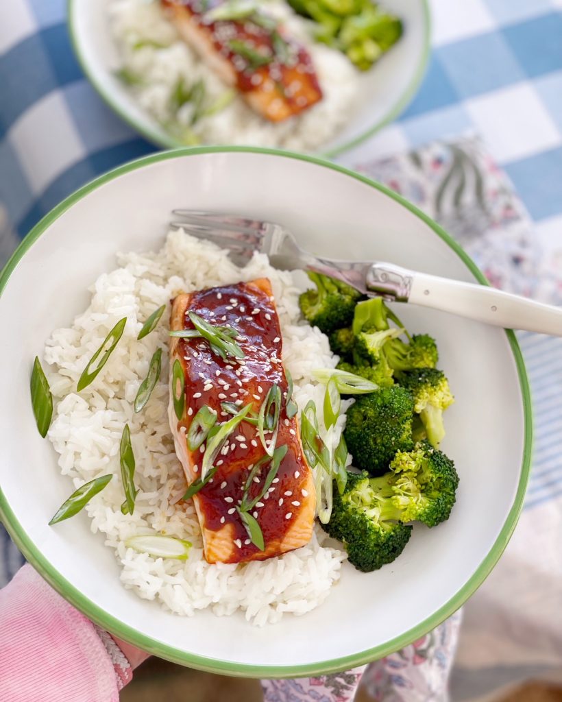 Hoisin Glazed Salmon Bowls. - DomestikatedLife