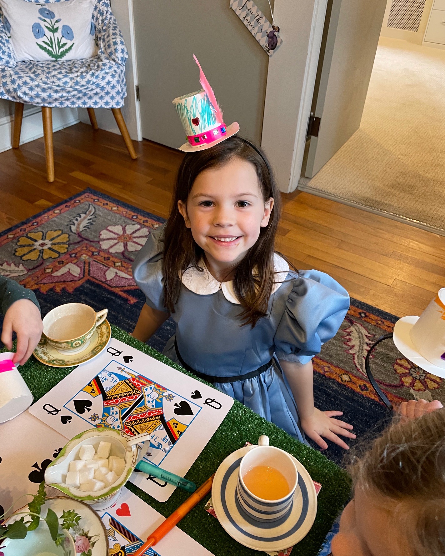 Alice In Wonderland Party Favor Ideas - Kid Bam  Wonderland party, Alice  in wonderland tea party birthday, Alice in wonderland party